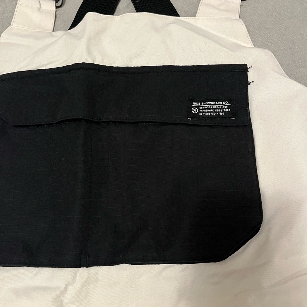 Men's Ride Snowboards Bib - Picture 8 of 12
